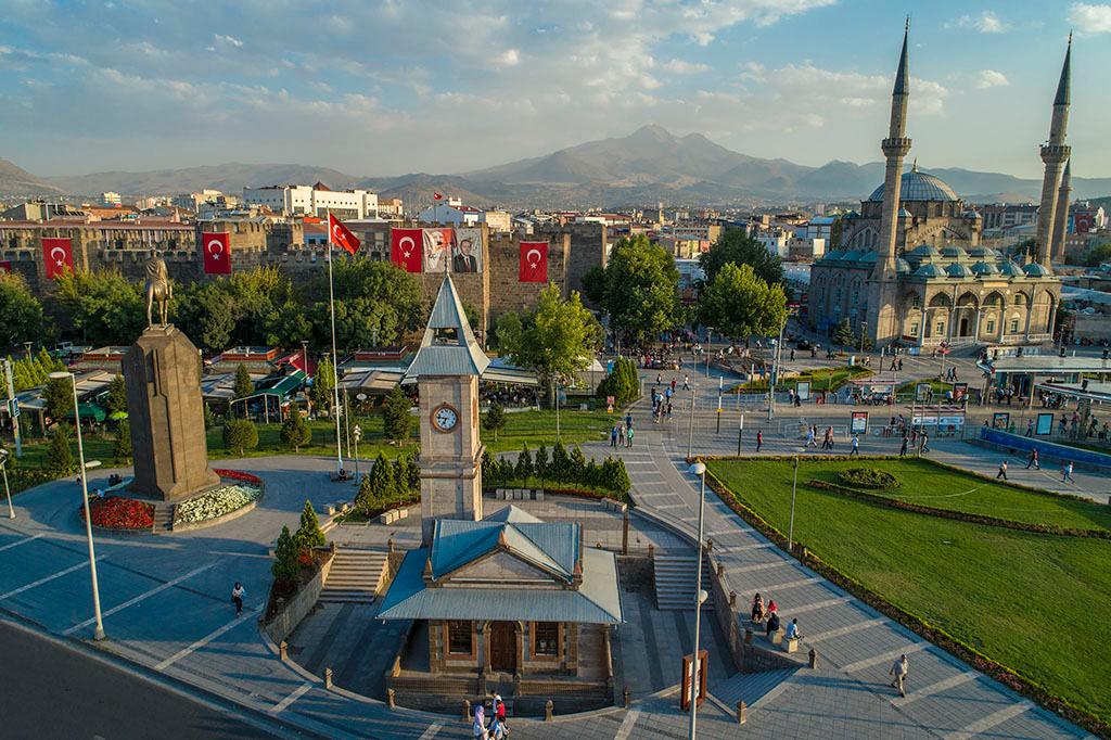 Kayseri Cumhuriyet Meydanı 